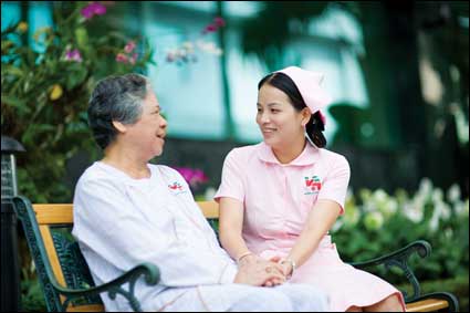 can tim nguoi cham soc nguoi gia tphcm