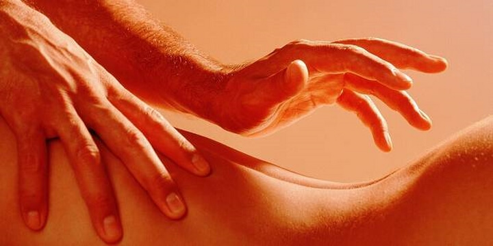 Dịch vụ mát xa yoni tại khách sạn và tại nhà